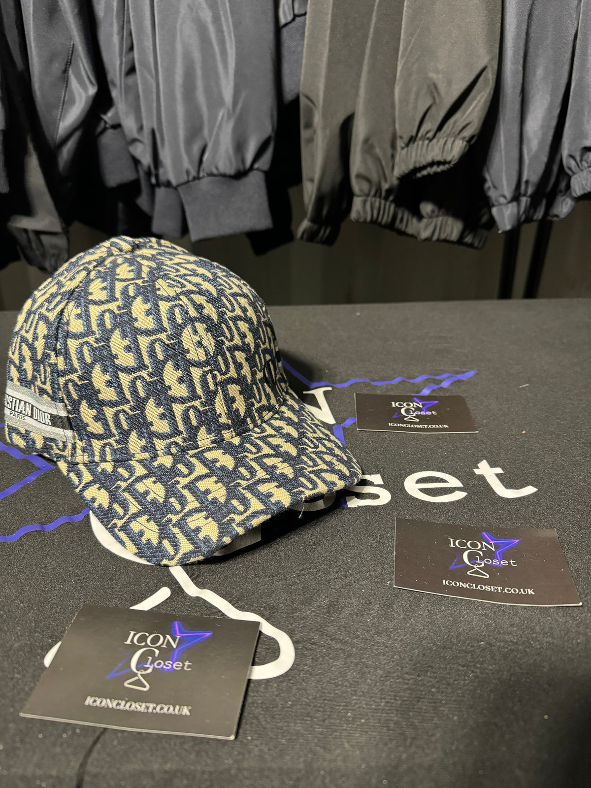 CD D2 Cap