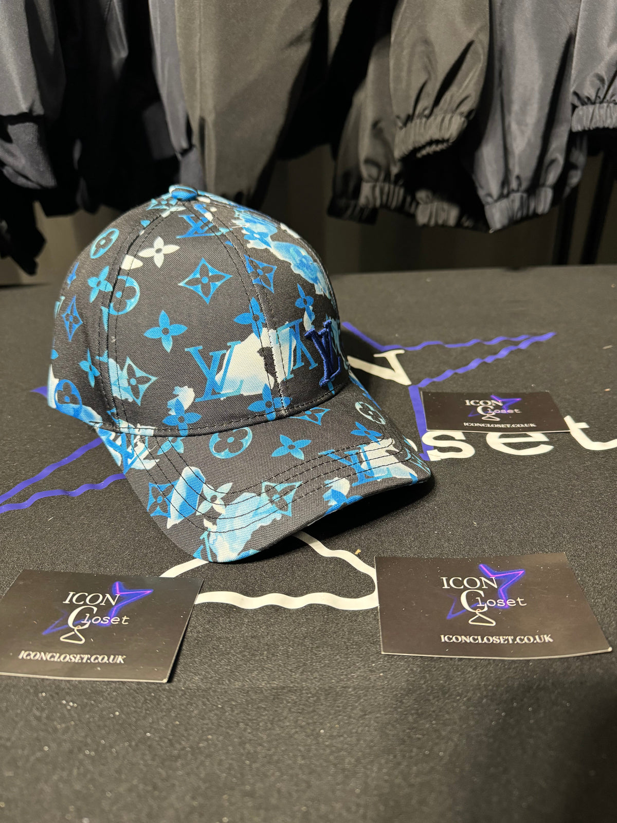L’ BLK/Blue Cap